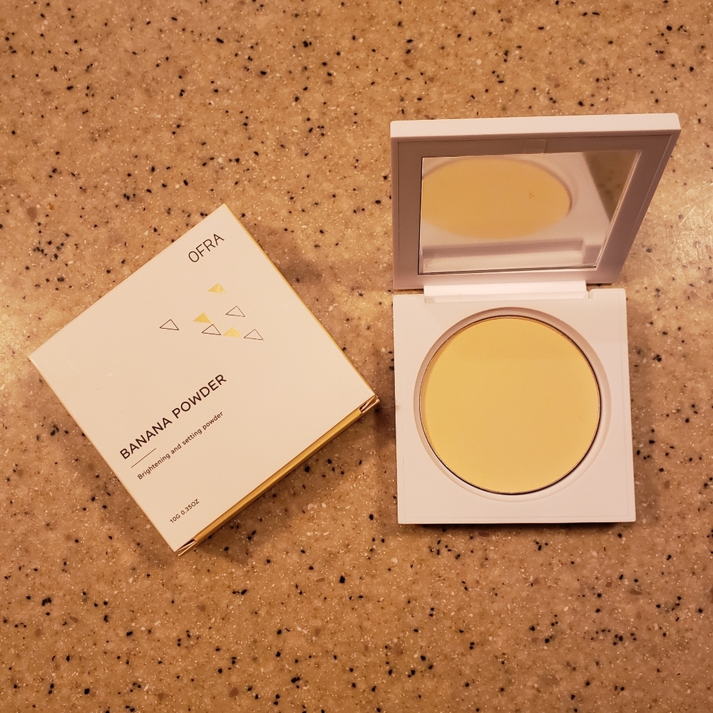 NWT OFRA Banana Powder Setting Powder